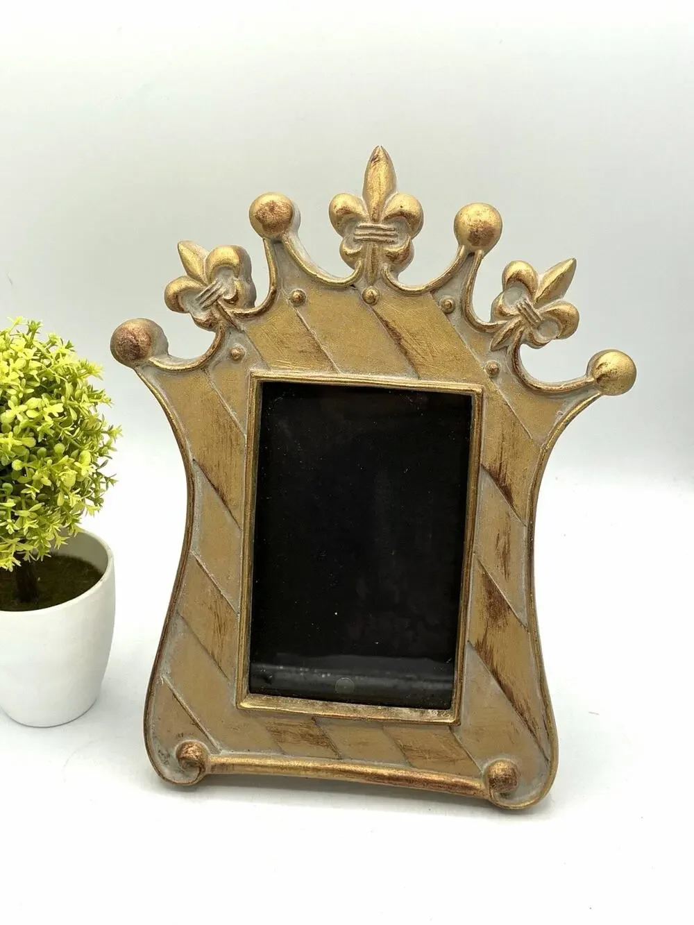 Ornate Gold Crown Fleur-de-Lis Resin Picture Frame, Holds 4x6